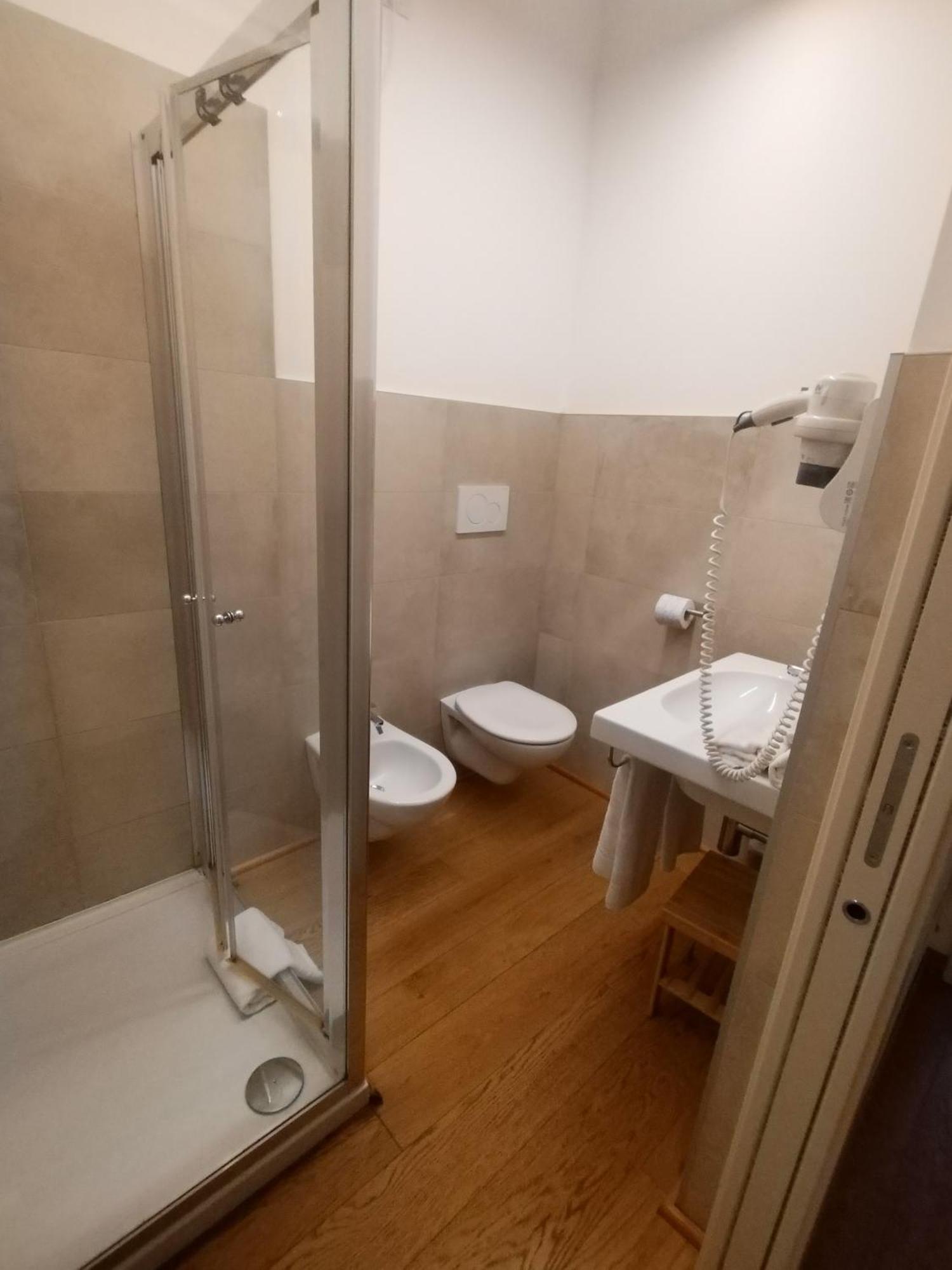 Residenza Della Samaritana Guest house 2*